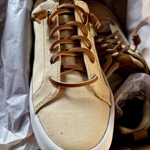Sperry Beige Canvas Sneakers with Leather Laces